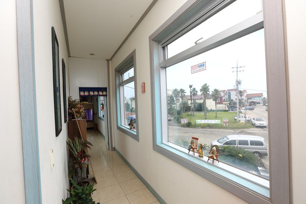 Haevichi Elmar Guesthouse Seogwipo Extérieur photo